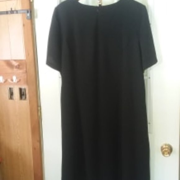 Sz 30W Plus Main St. Classics Black SS Poly Dress - Picture 8 of 8